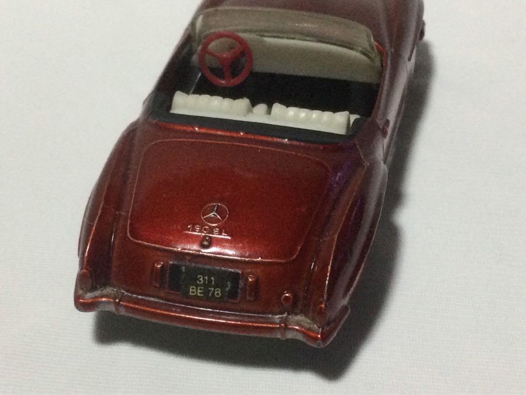 SOLIDO製 1/43 ベンツ190SL メタリック赤