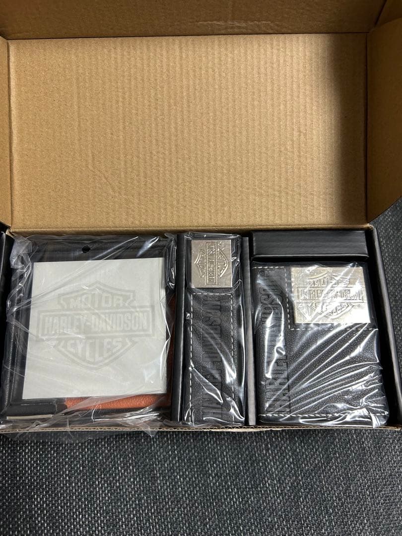 【新品未使用未開封】ハーレーダビッドソン レザーレットデスクアクセサリーセット