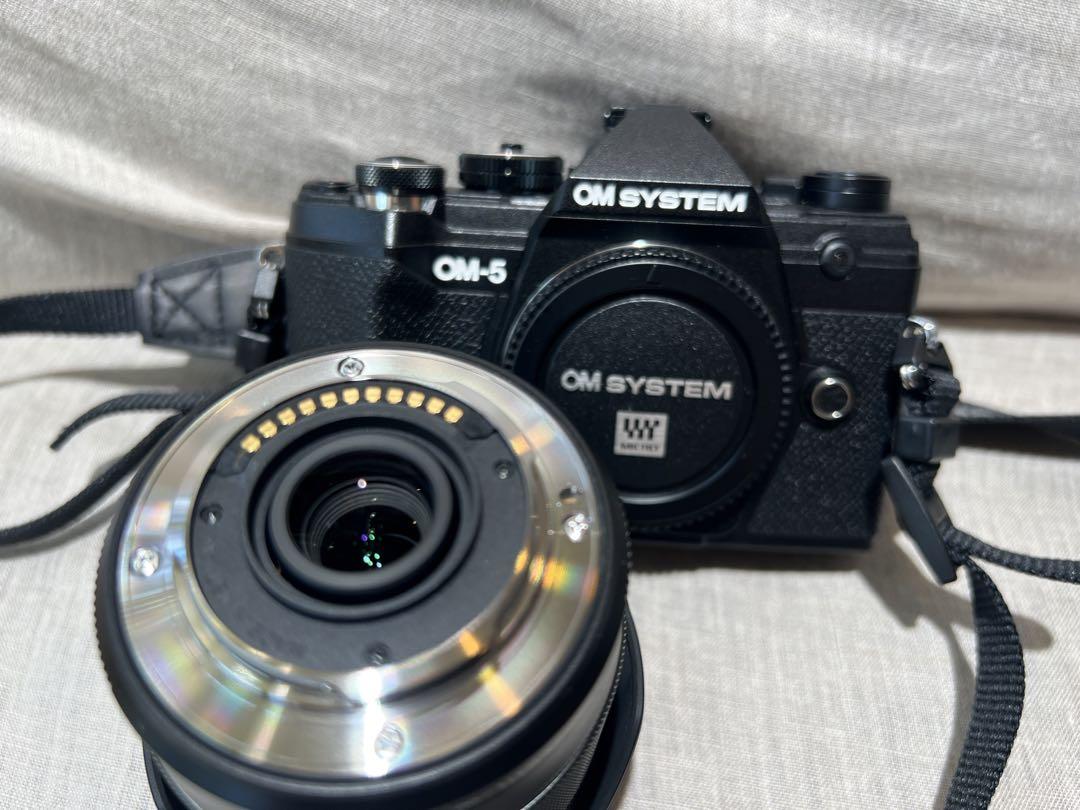 OM SYSTEM OM-5 14-150mm Ⅱ レンズキット　ブラック