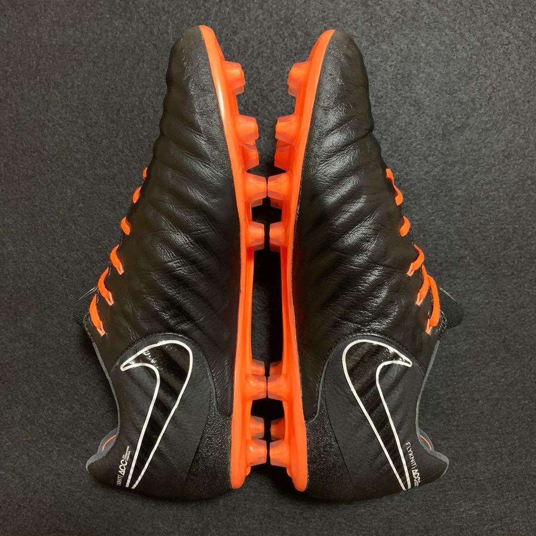 NIKE ティエンポ