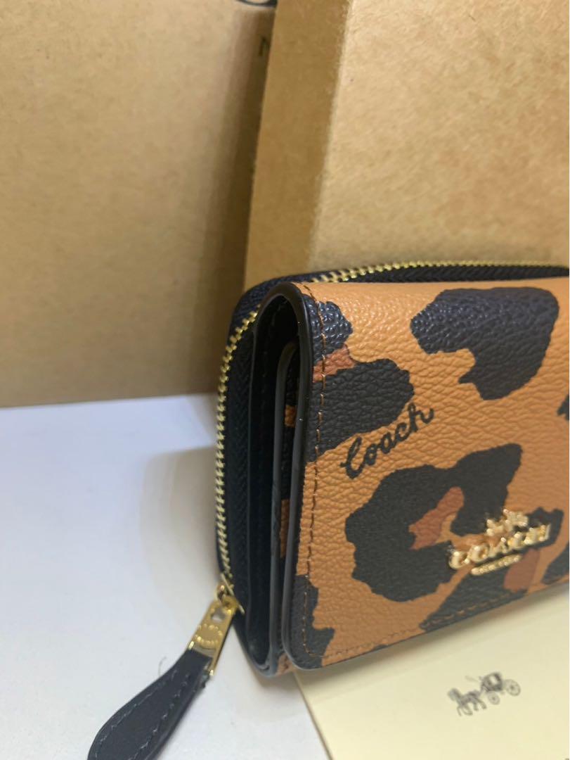 新品未使用‼️COACH コーチ　財布　三つ折り　スモールトライフォールド