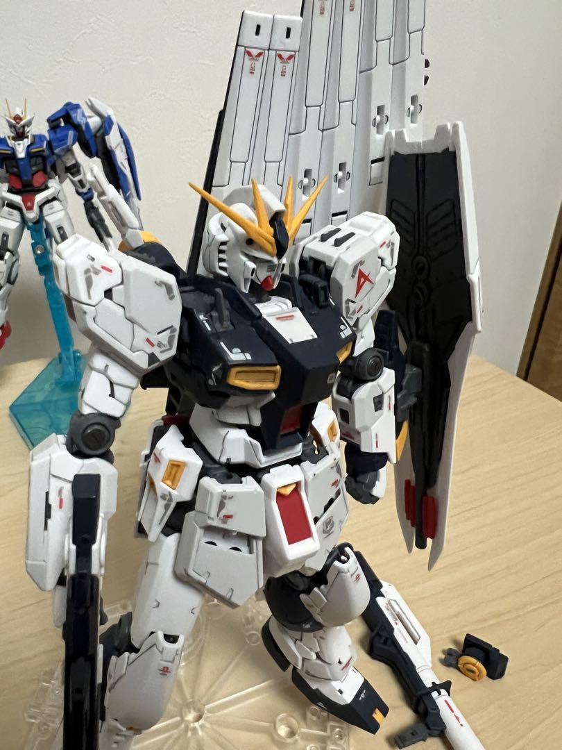 RGガンプラ完成品まとめ売り プレミアム完成品】バンダイ RG 1/144 Zガンダム | プラモデル