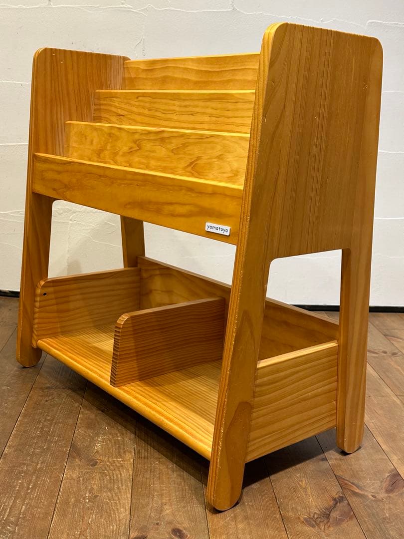 大和屋　ノスタ　ブックラック