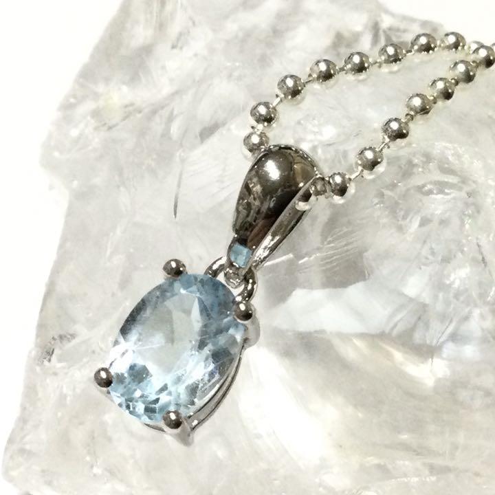 【深い癒し、人魚石】宝石品質！天然石 アクアマリン シルバーネックレス