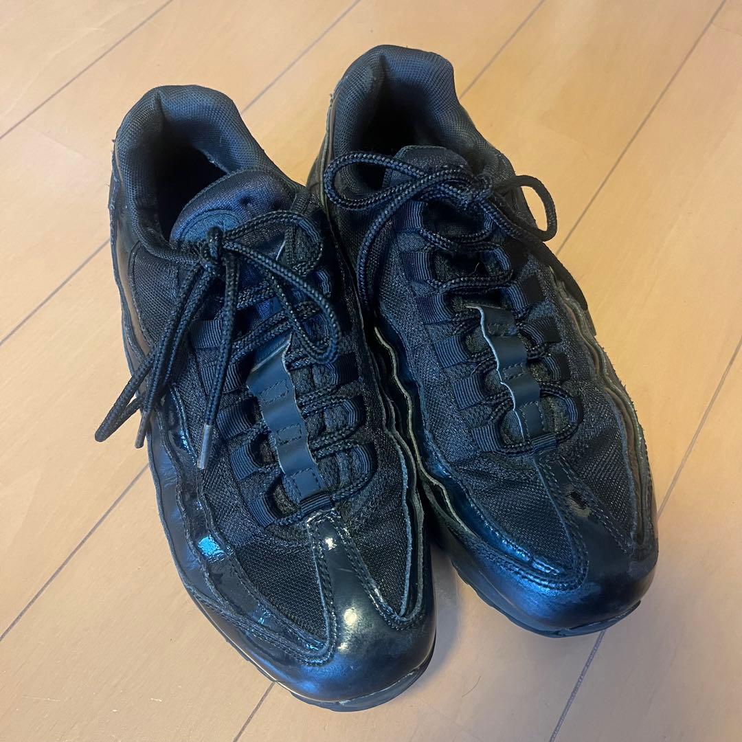 ナイキ エアマックス95 オールブラック 23.5cm