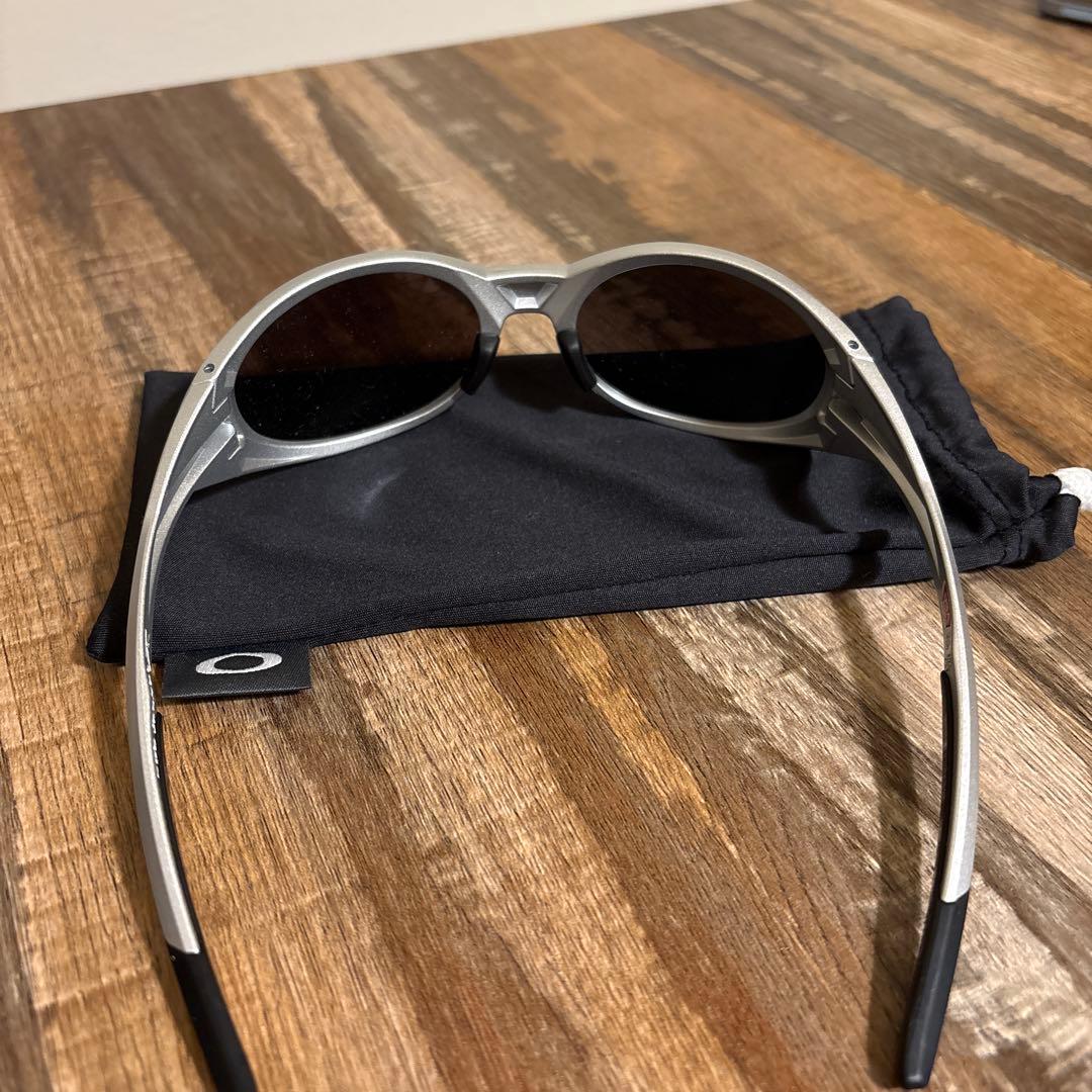 Oakley Eye Jacket Redux サングラス シルバー