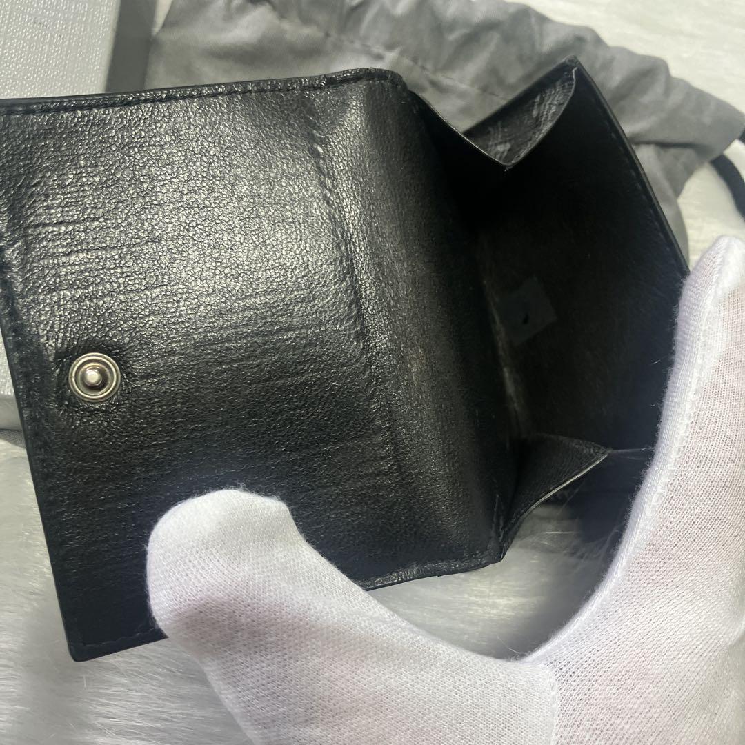バレンシアガ　三つ折り財布