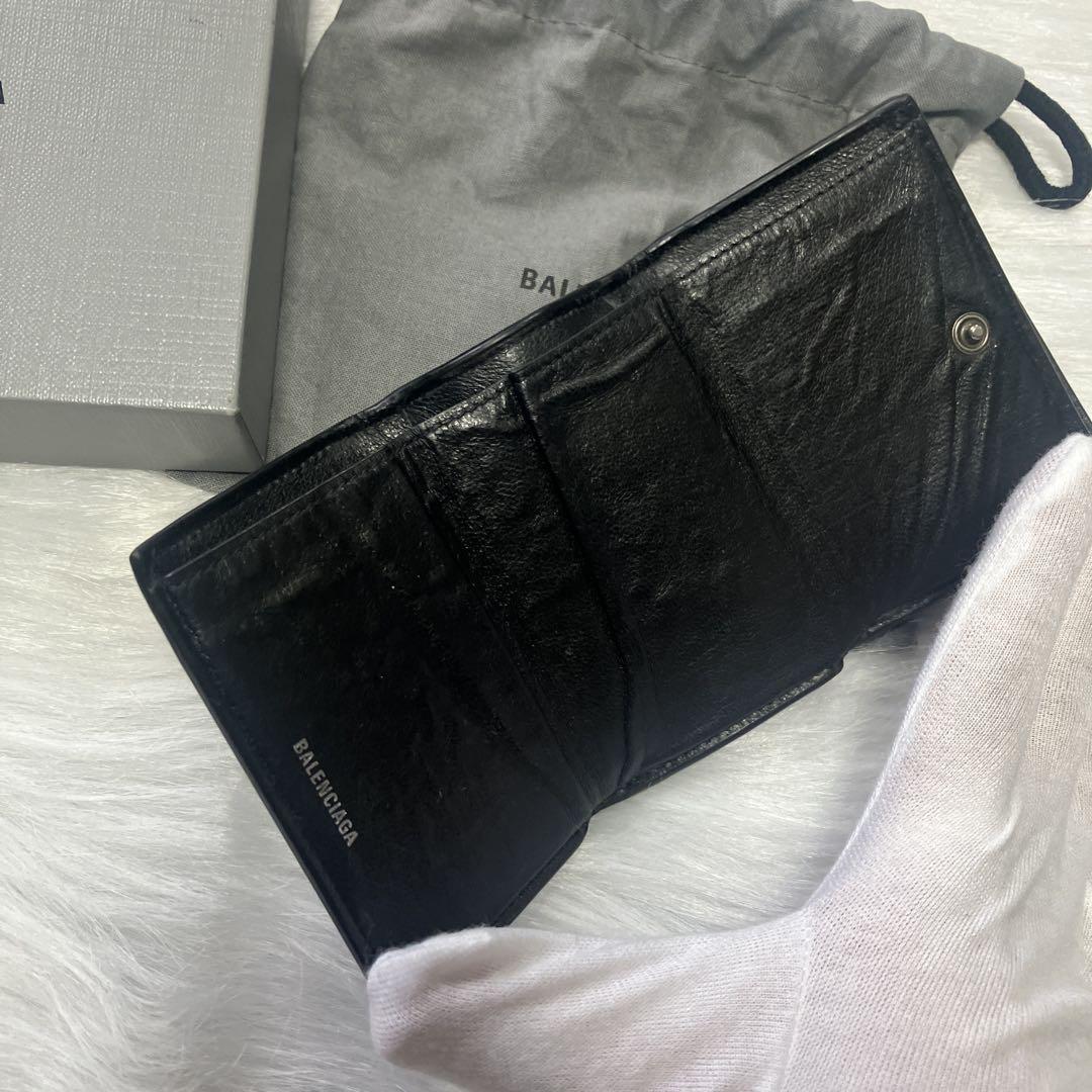 バレンシアガ　三つ折り財布