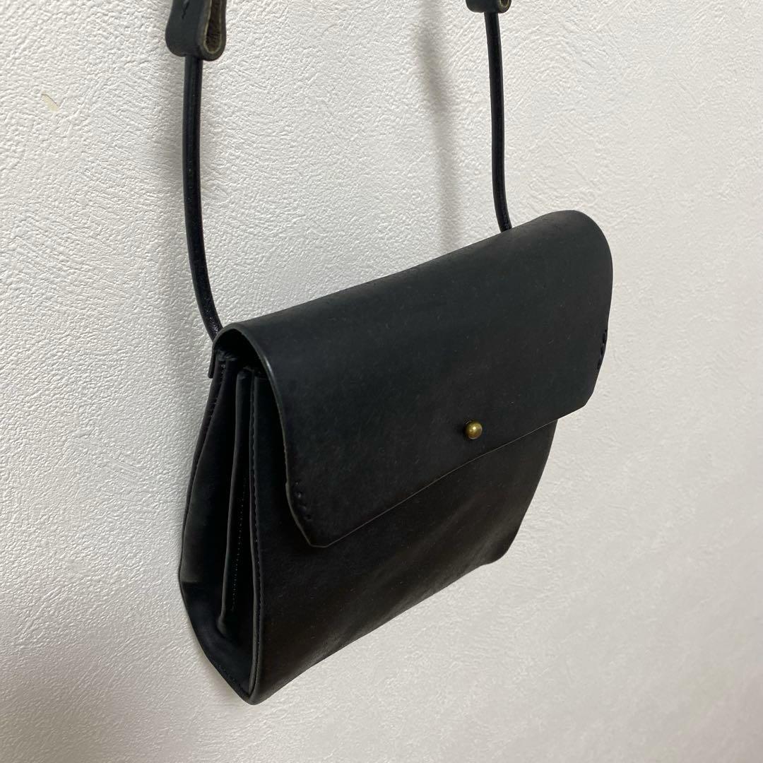 サフジ レザーショルダーバッグ