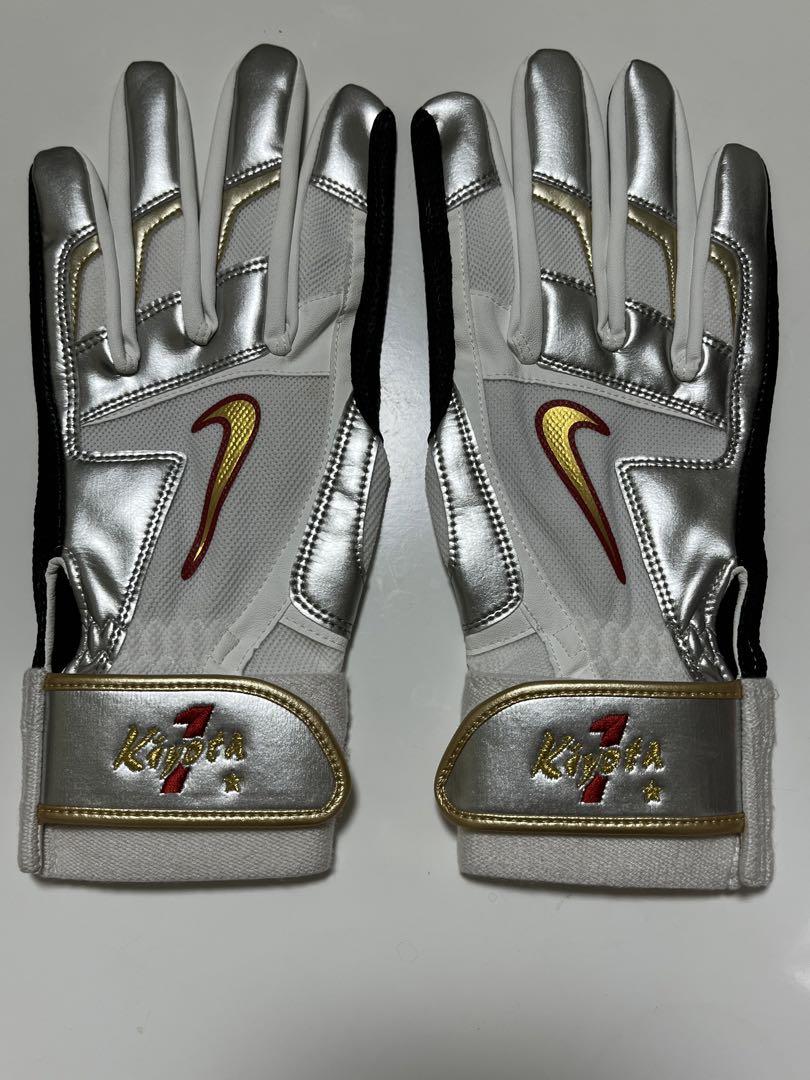 バッティンググローブナイキNIKE 金ロゴ