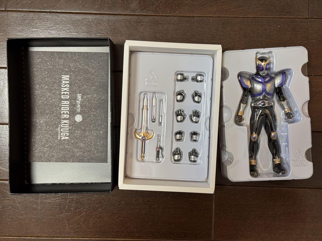 S.H. フィギュアーツ 真骨彫製法 仮面ライダークウガ タイタンフォーム