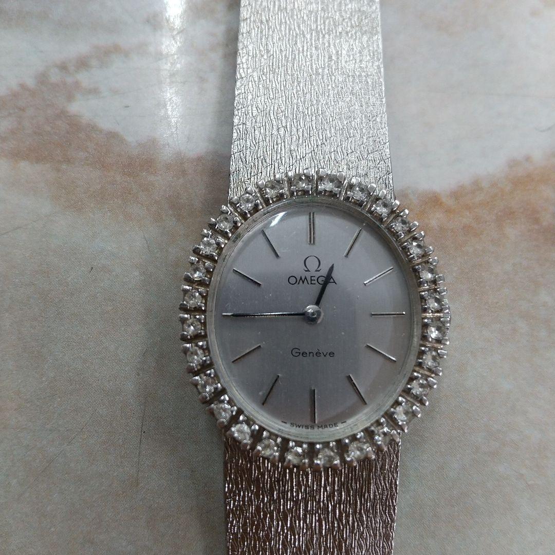 OMEGA オメガ 腕時計 
レディース 手巻き 
ダイヤベゼル Geneve