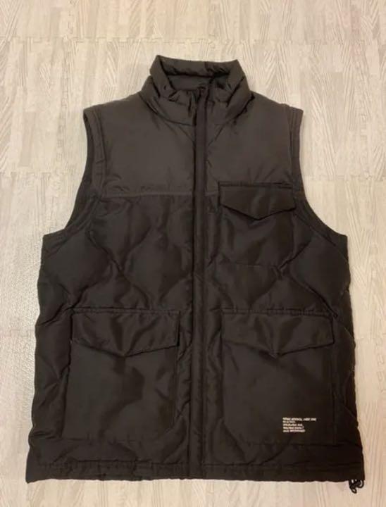 stussy ダウンベスト