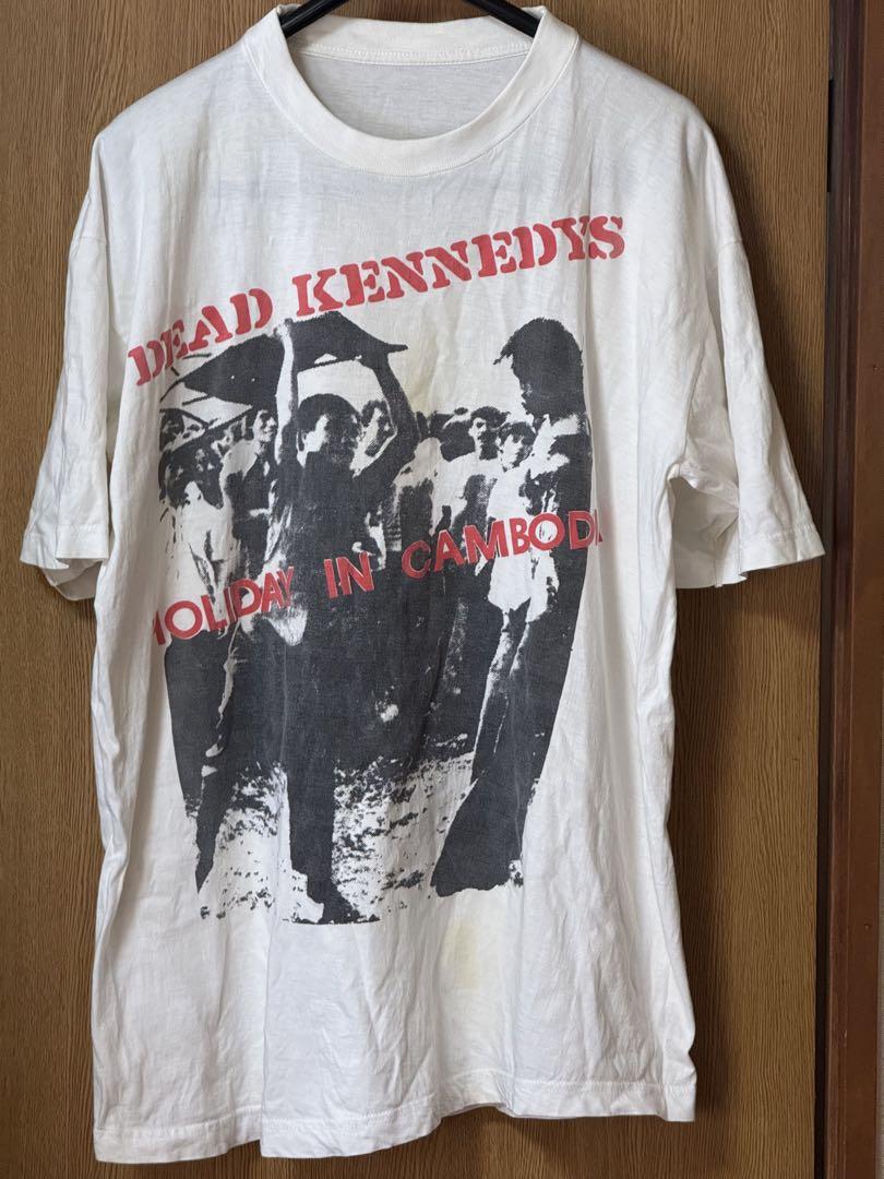 トップス DEAD KENNEDYS HOLIDAY IN CAMBODIA
