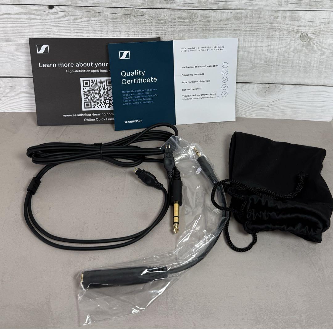 SENNHEISER