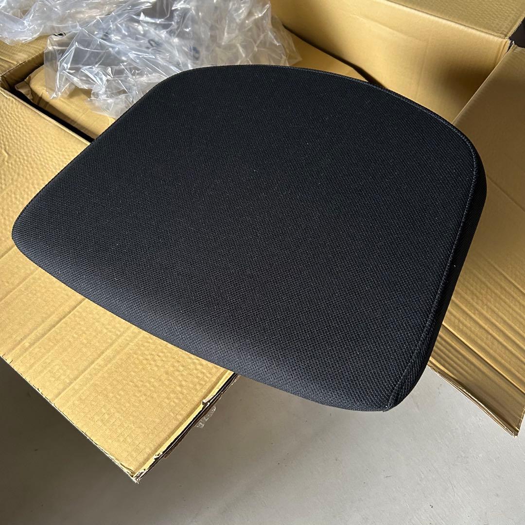 ITOKI イトーキ　サリダ YL6 ブラック オフィスチェア