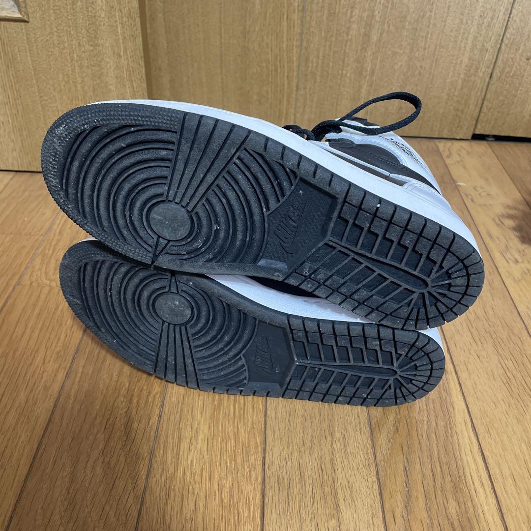 靴 Nike Air Jordan 1 Retro High Black/White