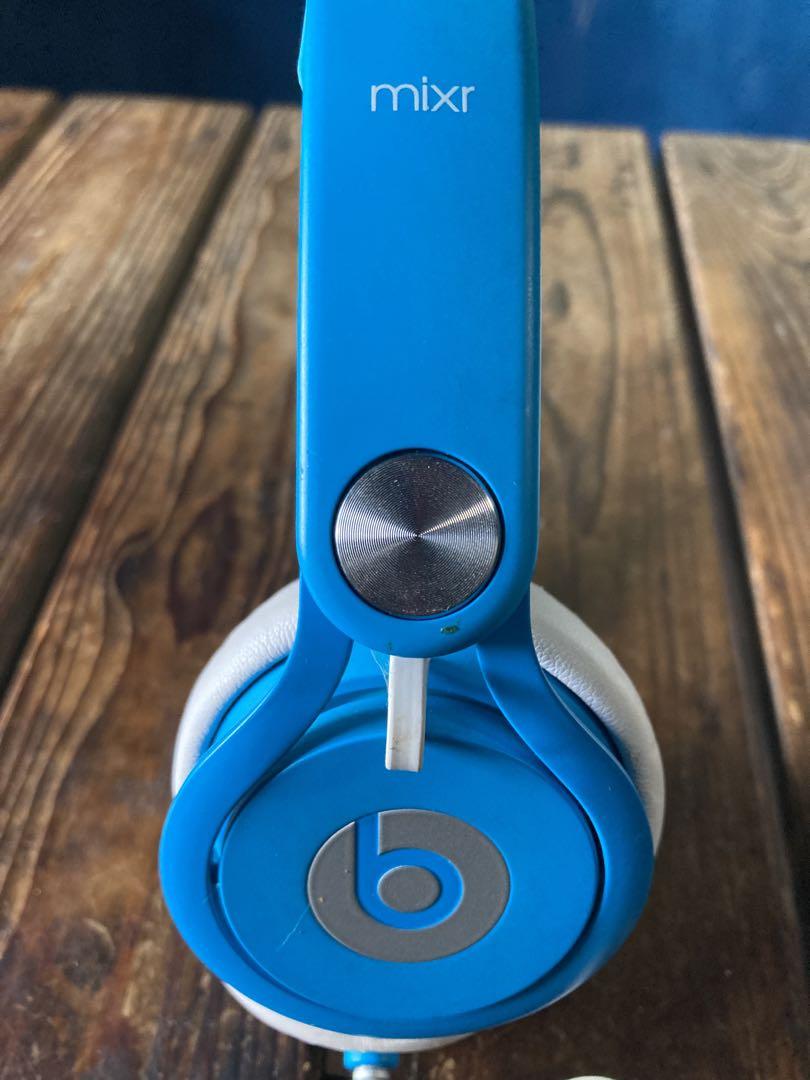 ヘッドホン BEATS MIXR