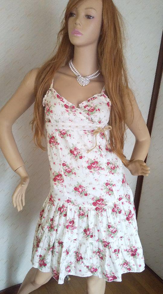 メルカリ Liz Lisa リズリサ 赤 薔薇柄 バラ ワンピース 新品 ミニワンピース 6 500 中古や未使用のフリマ メルカリ Liz Lisa リズリサ 赤 薔薇柄 バラ ワンピース 新品 ミニワンピース 6 500 中古や未使用のフリマ