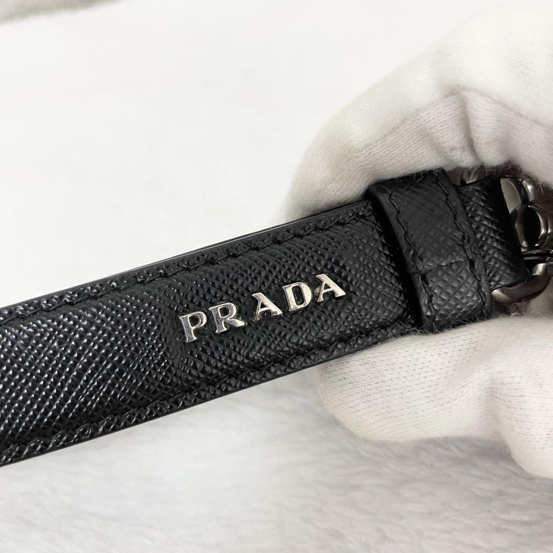 PRADA プラダ キーホルダー キーリング 三角プレート サフィアーノ PRADA プラダ キーホルダー キーリング 三角プレート サフィアーノ