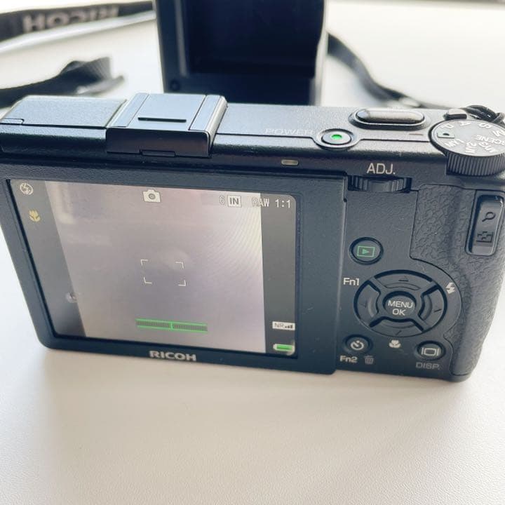 RICOH GR DIGITAL3 リコー バッテリー ストラップ付き - www