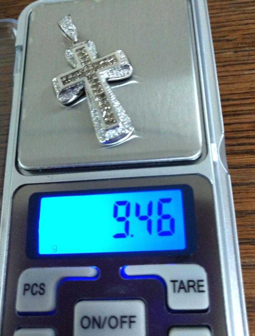 大きなクロスペンダントトップ  18kwg. ダイヤモンド 750