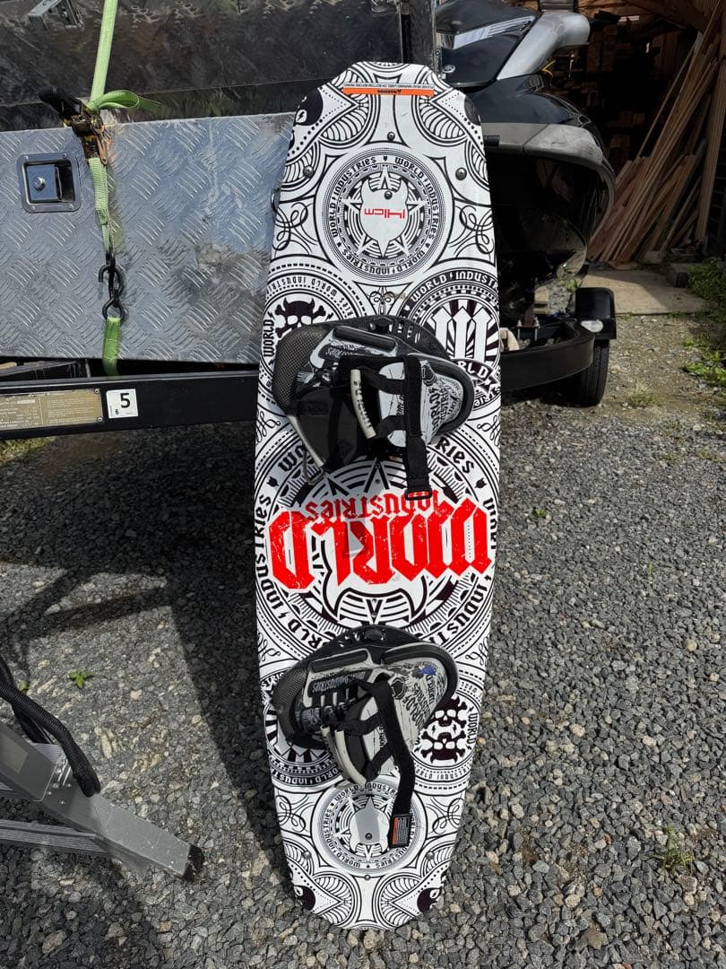 ウェイクボード傷や汚れあり