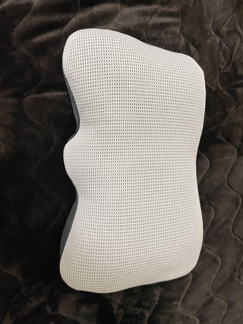 ニトリ浮かぶように支える3D枕