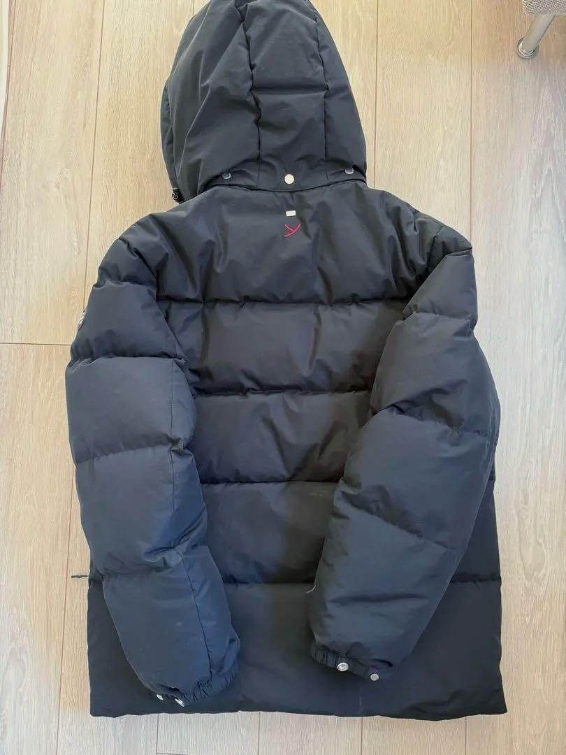 【美品】yeti フード付きダウンジャケット