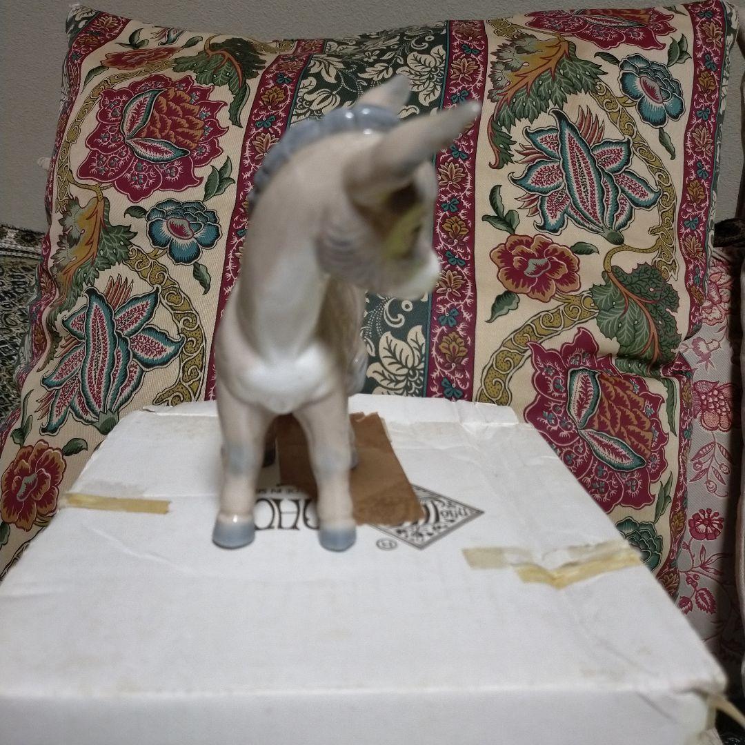リヤドロ　フィギュリン　ロバ