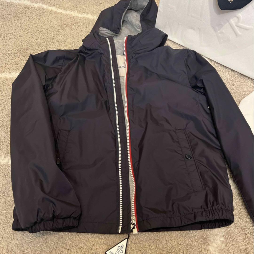 新品　モンクレール　ナイロン　ジャケット　10A 140cm