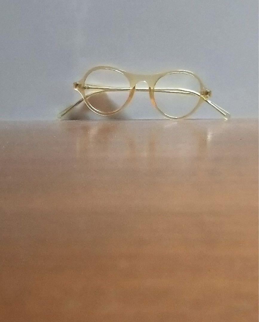 フレッシュイエロー