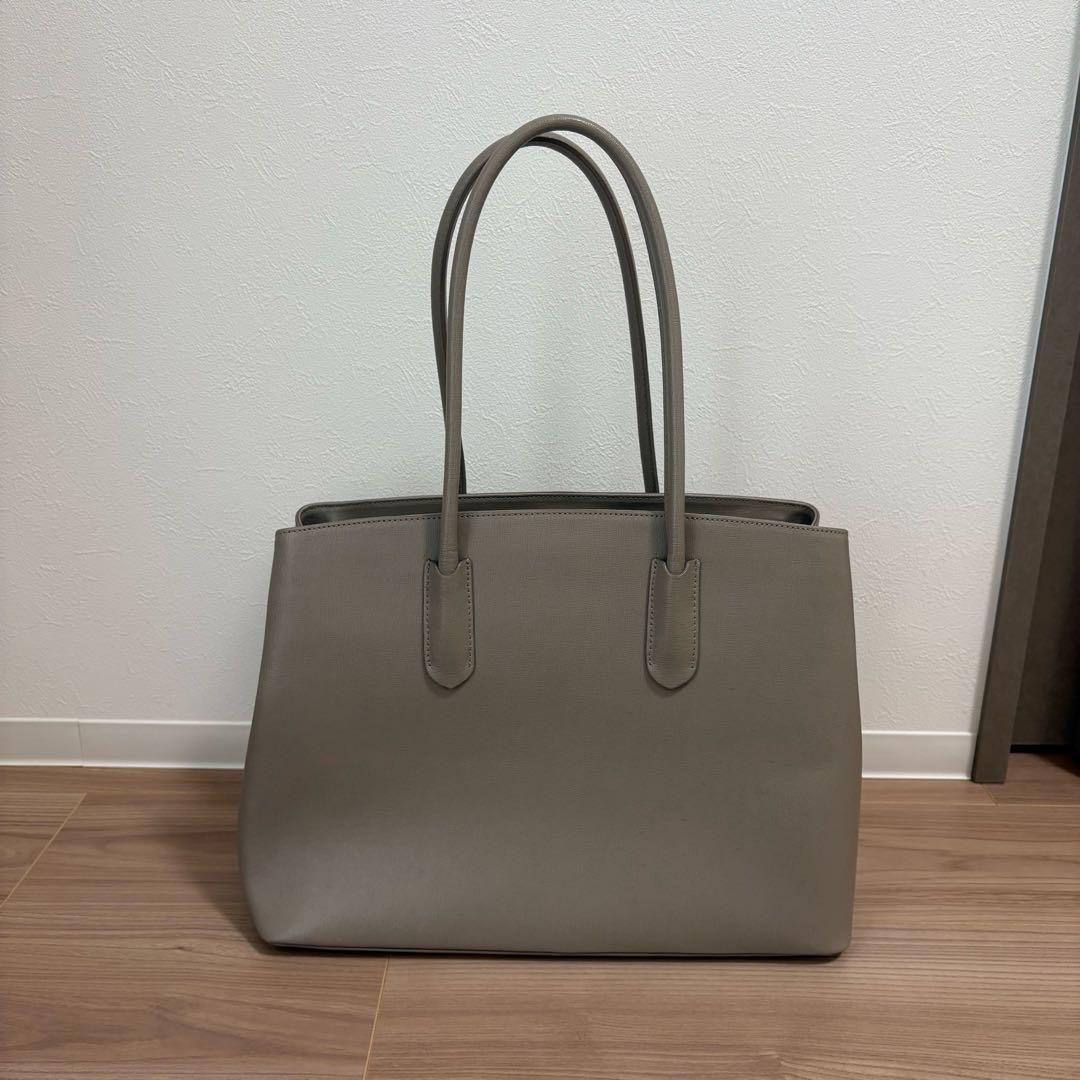 FURLA フルラ　トートバッグ　通勤バッグ