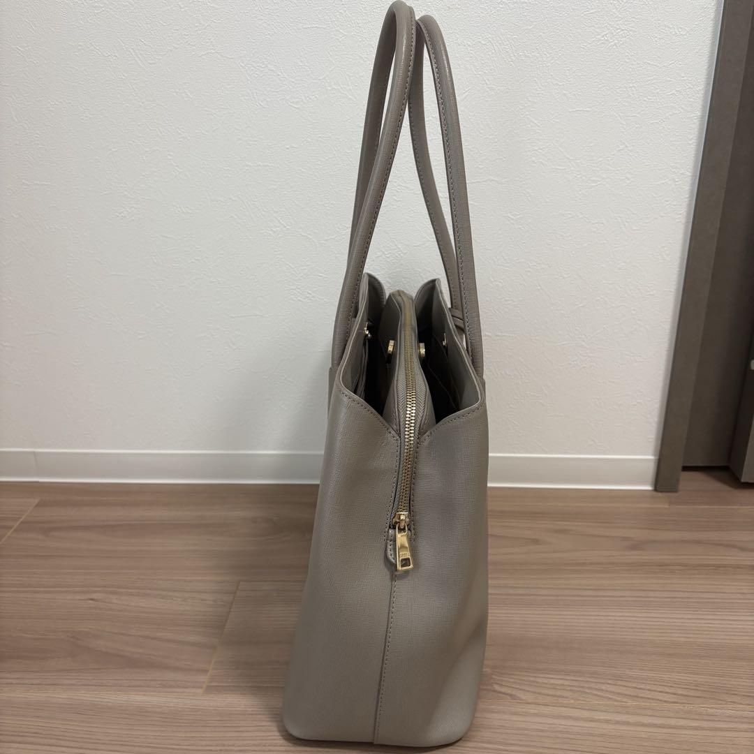 FURLA フルラ　トートバッグ　通勤バッグ