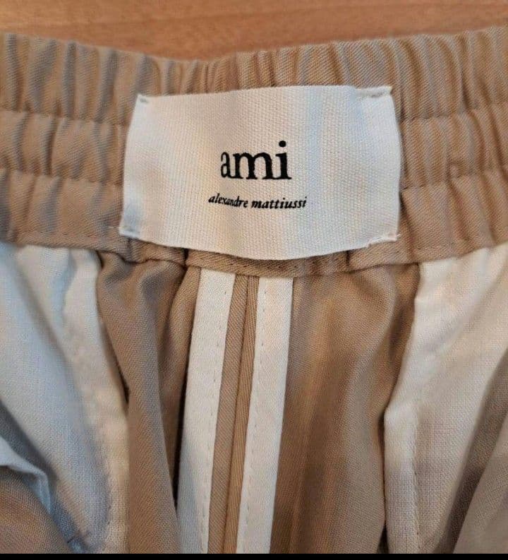 ami ショートパンツ　綿１００%　３６