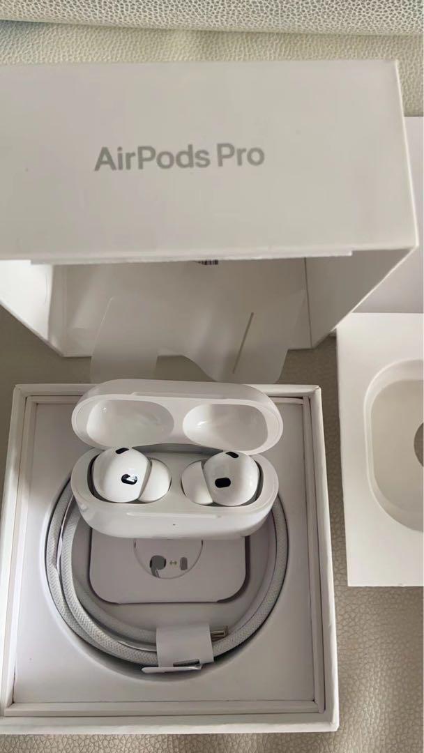 Apple AirPods Pro 本体 充電ケース付き