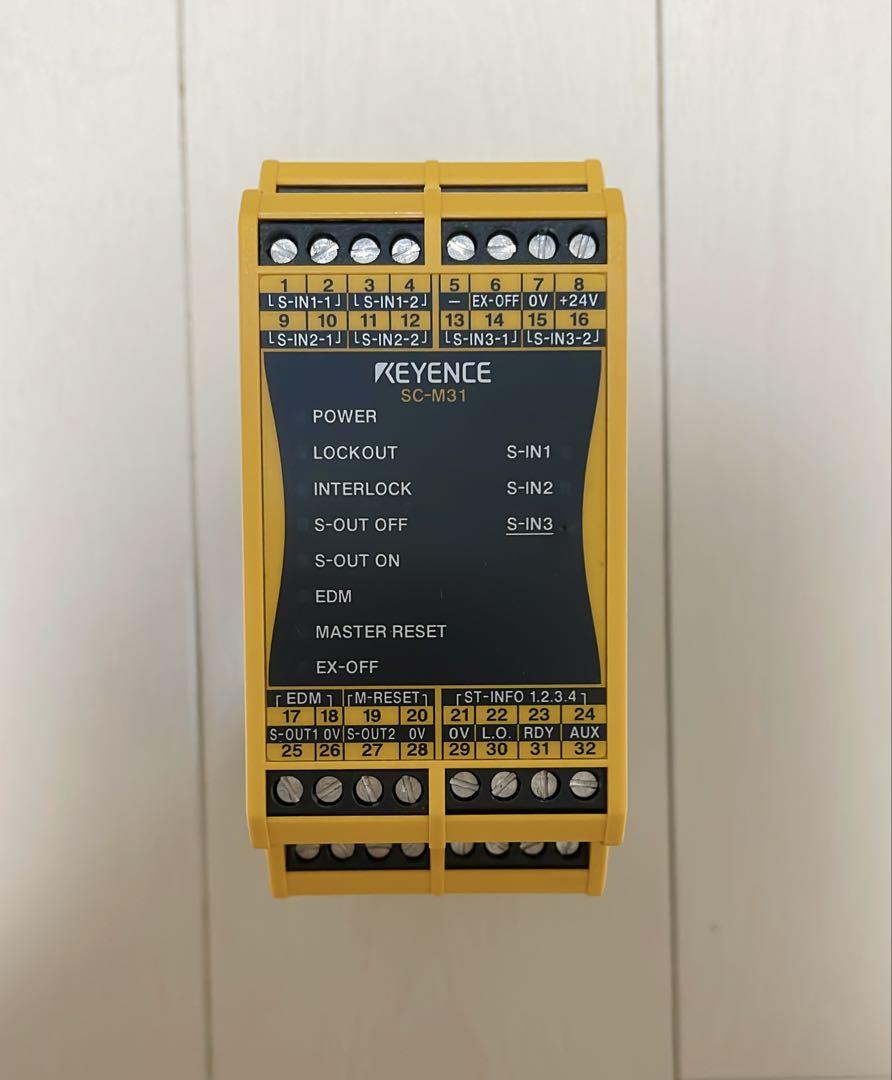 未使用保管 KEYENCE キーエンス セーフティコントローラー SCーM31