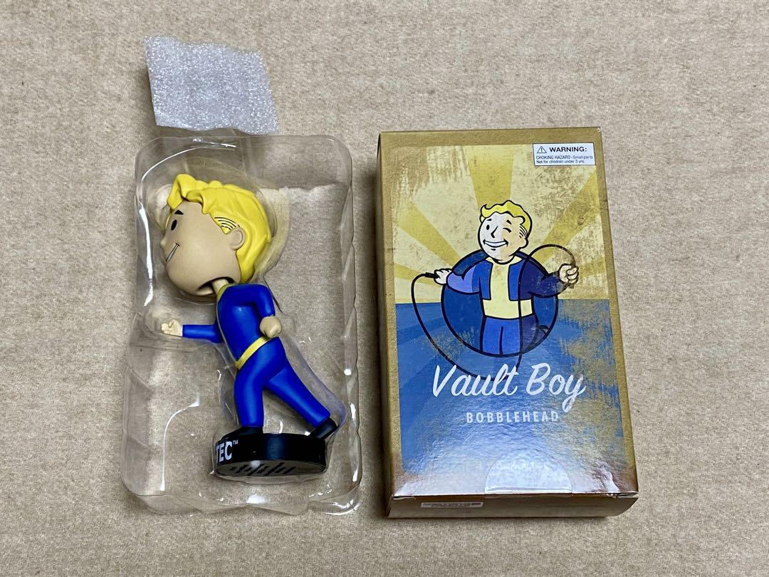 フォールアウト　ヴォルトボーイ　ボブルヘッド フィギュア Amazon.co.jp: [ベセスダ]Bethesda Loot Crate Exclusive Vault