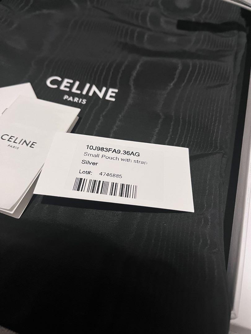 【新品箱付】CELINEセリーヌトリオンフクラッチバッグ　シルバー