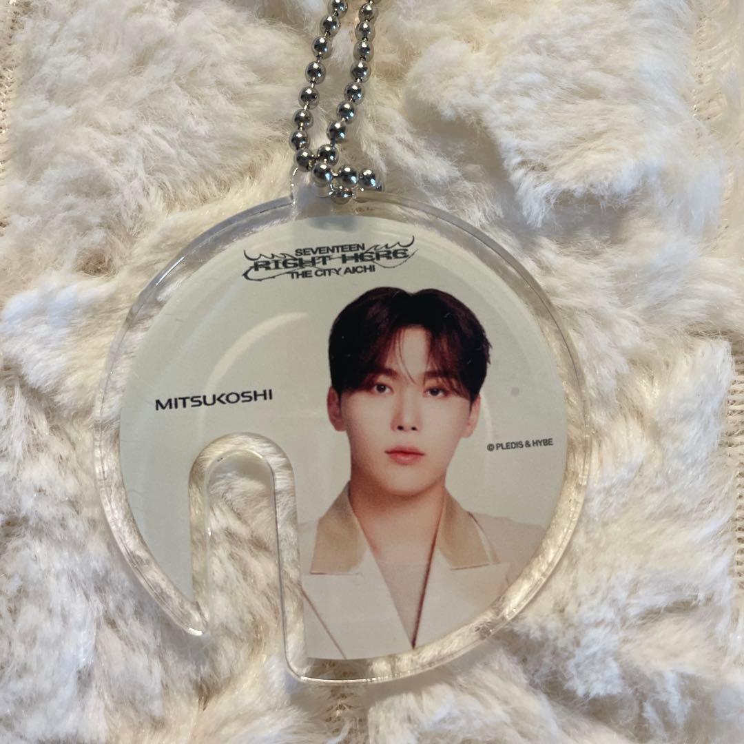 seventeen セブチ　ミンギュ　ウォヌ　right hereホシ　三越