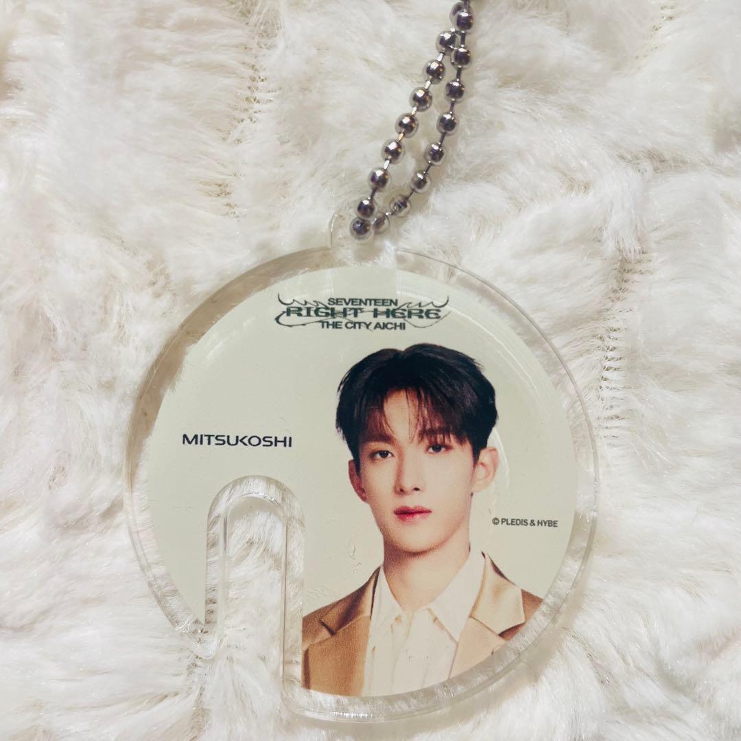 seventeen セブチ　ミンギュ　ウォヌ　right hereホシ　三越