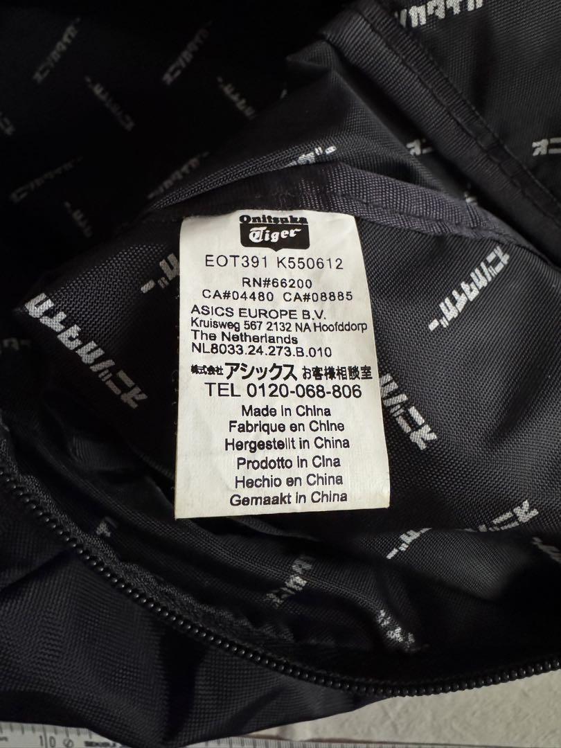 オニツカタイガー　 メッセンジャーバッグ 黒