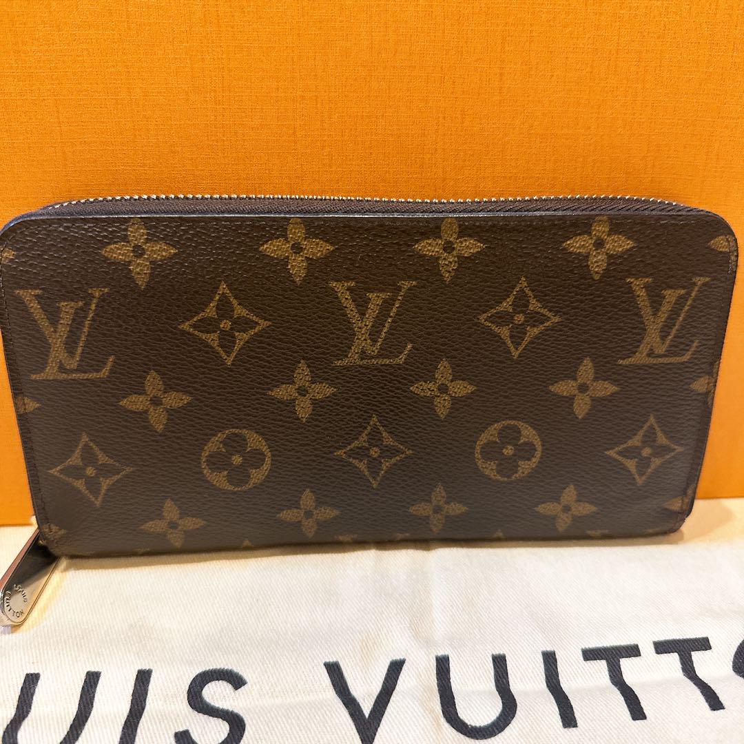 【使用わずか】ルイヴィトン モノグラム ジッピーウォレット 長財布 ブラウン