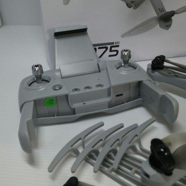 ドローン Holy Stone HS175 + VRゴーグル