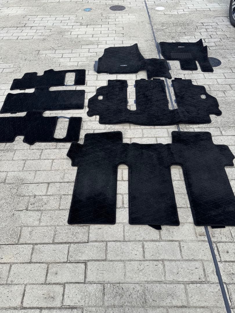 デリカ D5 純正 フロアマット三菱