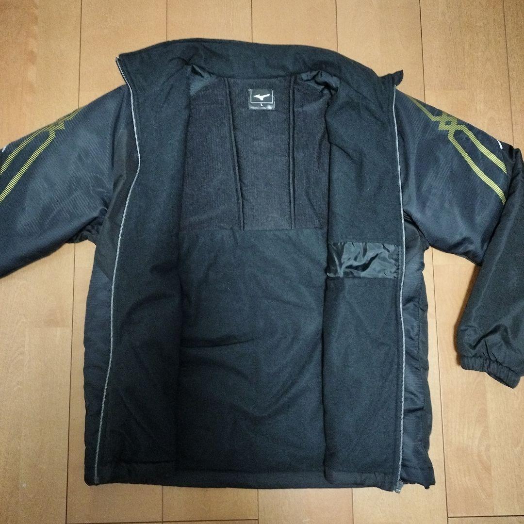 Mizuno ブレスサーモ　ウィンドブレーカー