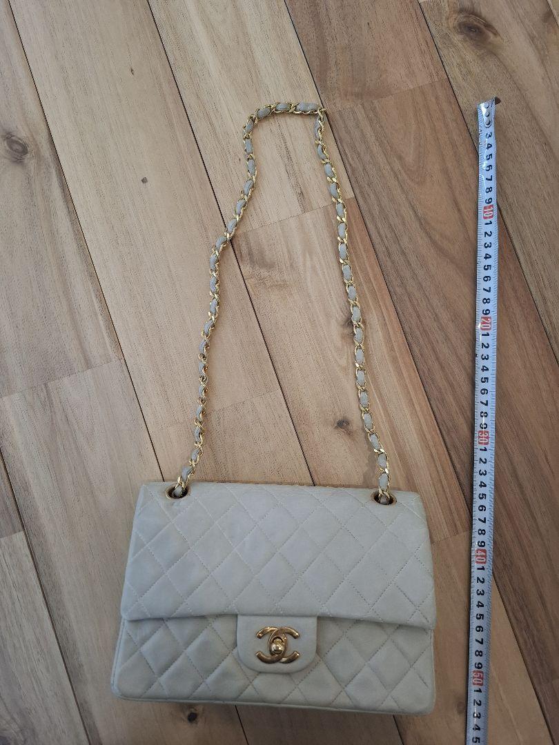 安心鑑定済みCHANEL アイボリー キルティング ショルダーバッグ