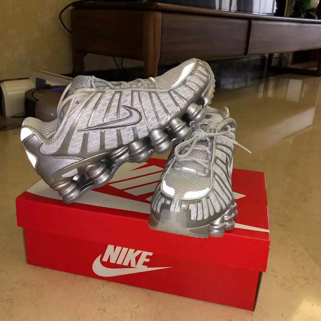 NIKE WMNS SHOX TL シルバー