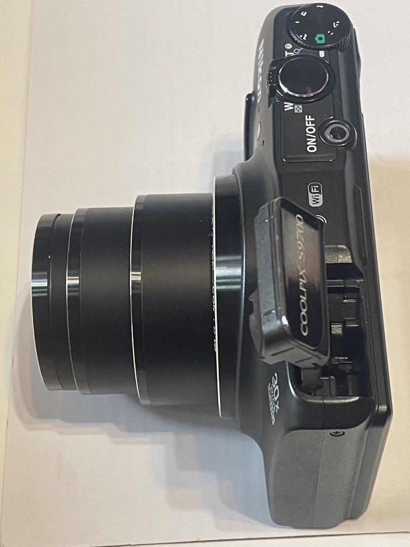 Nikon coolpix S9700 黒
