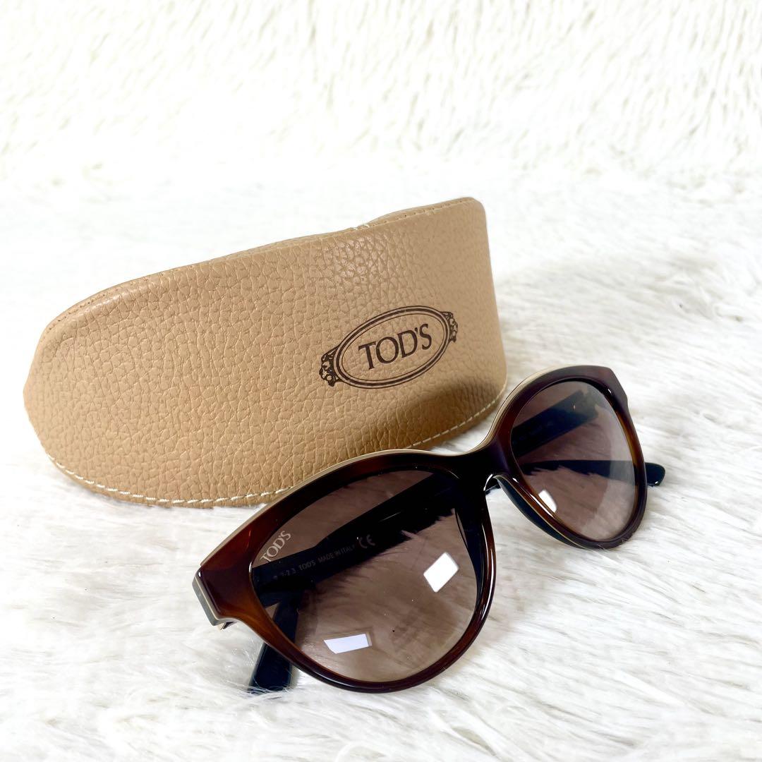 極美品 TOD's サングラス キャットアイ 129 ブラウンレンズ